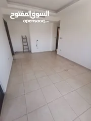 6 شقة فارغة في منطقة الرابية