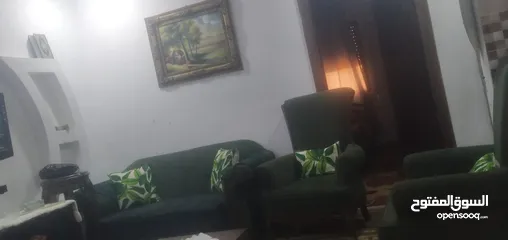  4 طقم كنب مستعمل نظيف جدا بحاله الوكاله