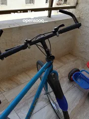  2 بسكليت للبيع