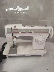  1 ماكينة خياطه نوع singer
