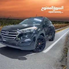  1 2017 Hyundai Tucson, Limited 1.6L