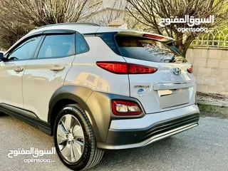 9 هونداي كونا  كهرباء  بالكامل لون ابيض دهان المصنع سبعة جيد  مرخصة  تقطع مسافة 500 كم بالشحنة