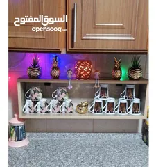  24 رفوف خشب شاشه ومطبخ وحمام وديكور حائط وستاند مكياج وجلاتين وكتب وصيدليه ومطبخ وغيره
