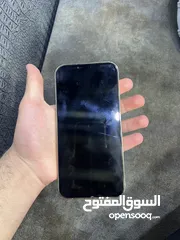  3 ايفون 13 برو ماكس  جديد بحالة الوكالة  يوجد عطل في السماعة الداخليه فقط  بطارية 90