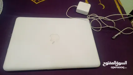  7 جهاز MacBook apple