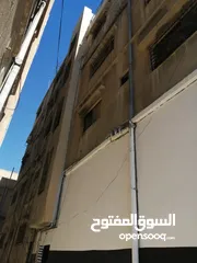  4 عمارة تجارية للبيع 8 شقق و 3 مخازن