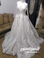  27 بدلات زفاف وخطبة وملون... فساتين زفاف وخطبة وملون وطرحات عروس وتوربان عروس