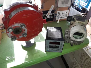  1 pressure transmeter  CO.   ABB WITH  ACTUATOR PRAY 70 AND  THERE  CONTROER SPACIAL  CT.