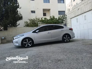  26 كيا K3 /موديل 2017/ ماتور 1600/ اقتصاديه/اصل سولار/ غنيه عن التعريف