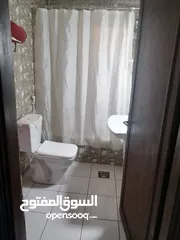  22 شقة شبه ارضي سوبر ديلوكس مجددة بالكامل للبيع