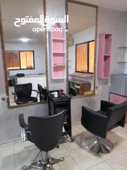  2 طقم كورنر للبيع مع أغراض أخرى تصلح للبيت او صالون سيدات البيع بداعي السفر