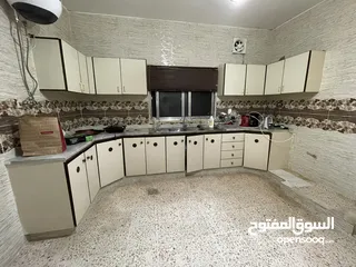  1 مطبخ خشب مستعمل للبيع