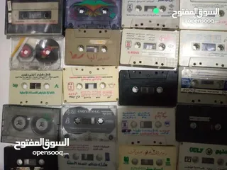  26 اشرطة كاسيت نسخ اصليه اجنبي وعربي وفرق عالميه أكثر من 1000 شريط اي 3 اشرطه بدينارين