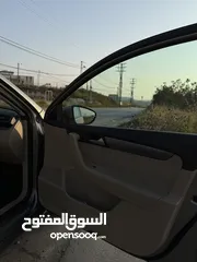  17 باسات  بنزين 1800 تيربو موديل 2012 المسافه المقطوعه 115،800 فل عدا فتحه بصمه بواب  بصمه تشغيل