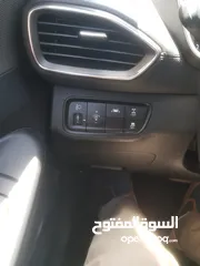  8 Hyundai santa fe  2019 4×4 Diesel 2000 Cc