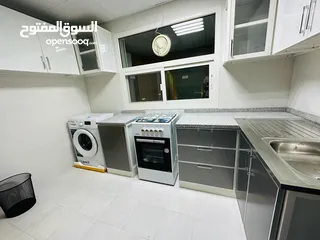  2 غرفتين وصاله للايجار الشهري في عجمان في الكورنيش مفروشه فرش نظيف ومرتب قريبه من جميع الخدمات