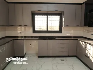  11 صولد وساده