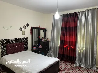  3 غرفة نوم بناتيه مفرد ونص بحاله جيده جدا