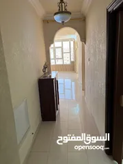  25 شقه لإيجار الشهري طابق 3 مع مصعد بريموت كل طابق 2 شقه  الحي الجنوبي قرب مطعم فول ونار عمارة الشيماء
