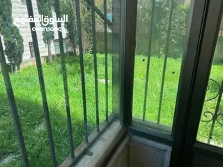  5 شقه طابق ارضي للبيع قرب المناره خلف رام الله مول