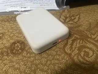  19 Iphone 12miniحاله ممتازه. ( مع باور بانك مغناطيسي واير بوت و3 كفرات للهاتف)