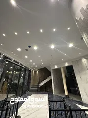  2 محلات تجارية للإيجار داخل مجمع تجاري في عبدون - خلف السفارة السعودية