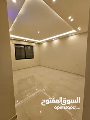  15 شقة فارغة   للايجار في عمان -منطقة الرابيه  منطقة هادئة ومميزة جدا