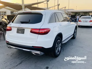  4 Mercedes benz GLC300