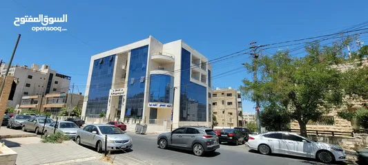  4 شقة فندقية فاخرة VIP  للإيجار  اليومي فقط فقط للعائلات في جبل الحسين سوبر ديلوكس