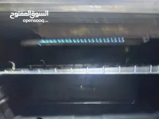  9 غاز وفرن وطاولة ومرجيحه للبيع بسعر مغري
