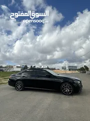  18 E 200  2021  اسود /فل اضافات