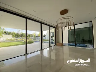  4 Luxury villa with world-class amenities in Al Mouj