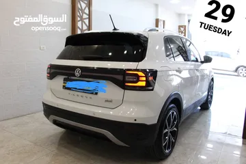  3 فولكس Tكروس