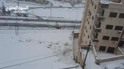 11 شقه بسعر مغري للبيع