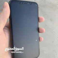 2 تلفون آيفون 11 ( التواصل واتس اب )