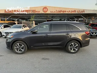  1 KIA SORENTO 2019