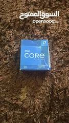  1 معالج نوع intel CORE 7i