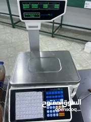  10 محل خضار وفواكه كامل للبيع