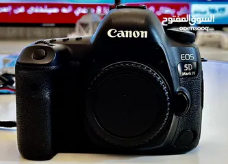  7 Camera canon with lens