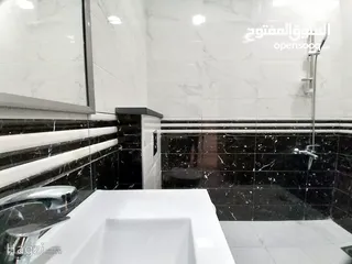  4 شقة طابق اول بمساحة 132 متر للبيع في اللويبدة  ( Property ID : 30759 )