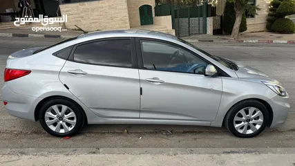  4 هونداي أكسنت ماتور 1600ديزل تيربو (135حصان) انتاج 2015 تسيير 2018 عداد قليل 92000 اصلي إقتصادية جداً