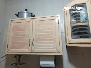  3 خزائن مطبخ عدد ثنين بوضع ممتاز