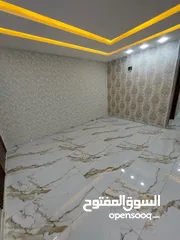  7 .. شقة فارغه فاخره للإيجار ..