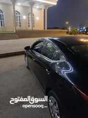  13 سيارات للإيجار  - خريف صلالة
