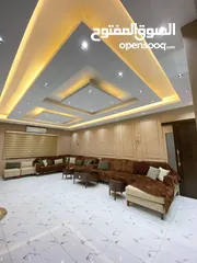  13 بيت مستقل للبيع
