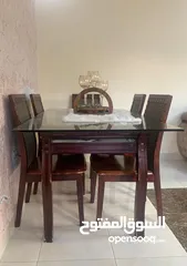  4 طاولة سفرة مع 4كراسي  للبيع أو للتبديل على فضّية