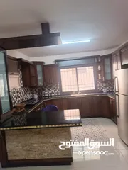  4 شقه مفروشه للايجار في البيره قرب  دايره السير ومديريه الصحه