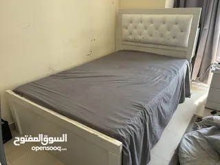  1 غرفة نوم Bedroom set