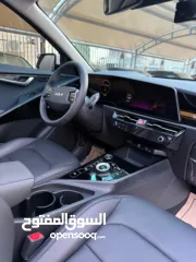  6 كيا نيرو هايبرد مع فتحة سقف Kia_Niro_Hybrid