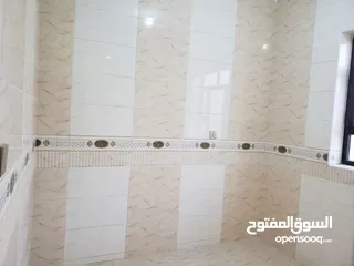  28 عمارة للبيع